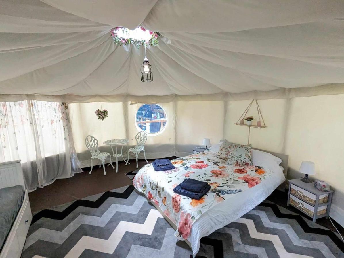 Luxury Glamping @Moulin Des Forges Hotel Moutier-Malcard Buitenkant foto