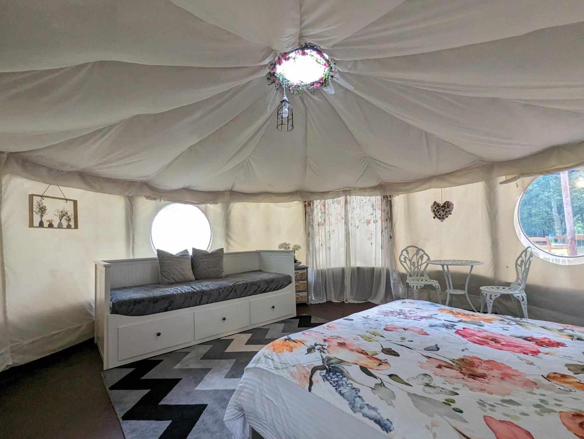 Luxury Glamping @Moulin Des Forges Hotel Moutier-Malcard Buitenkant foto