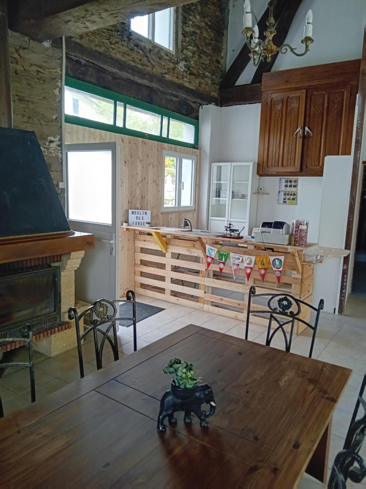 Luxury Glamping @Moulin Des Forges Hotel Moutier-Malcard Buitenkant foto
